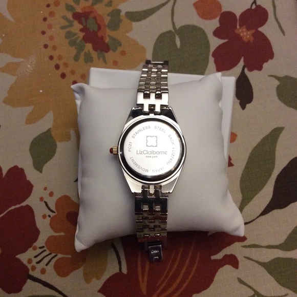 Watch - Picture 5 of 6